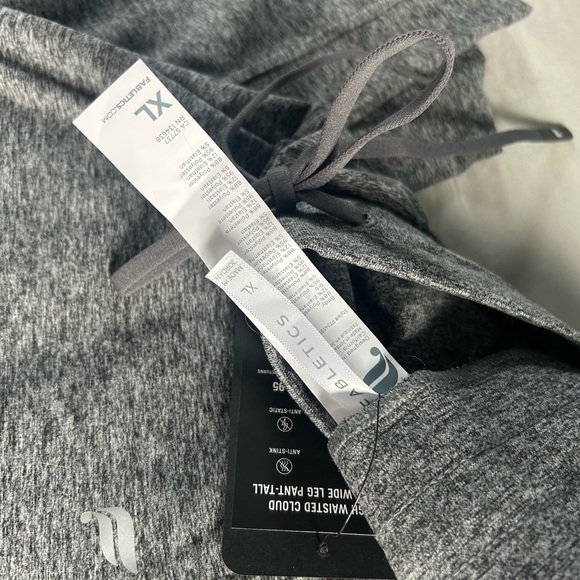 Fabletics Gray Wide Leg Cloud Jersey Pants - Picture 4 of 4